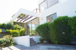 Álvaro Casanova con Larrain, La Reina